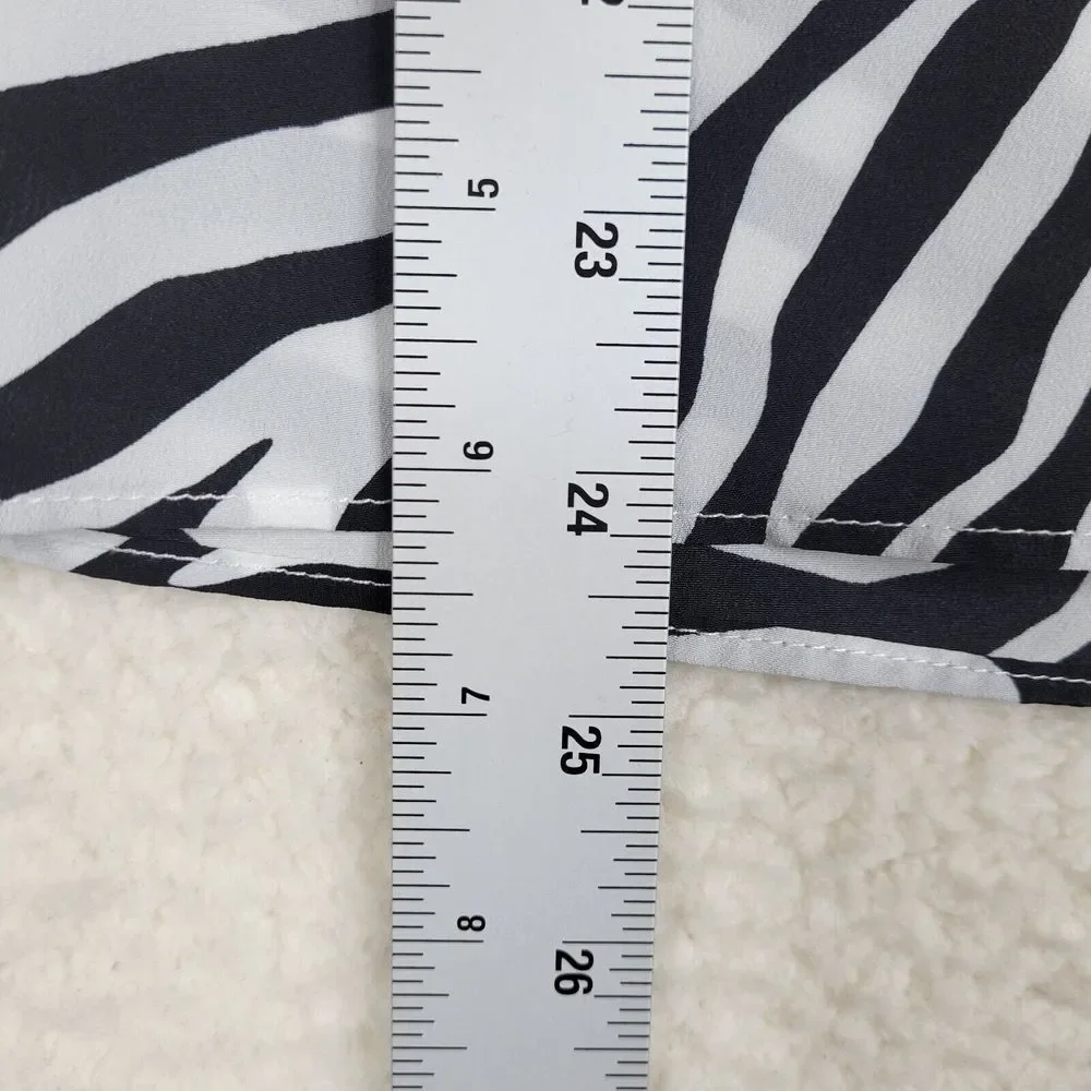 Michael Kors Shirt Womens Small Zebra Print V Neck Gold Hardware Short Sleeve‎